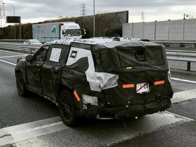 Прототип следующего поколения Toyota Land Cruiser «засветился» на испытаниях