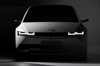 Hyundai опубликовала первые снимки интригующего электромобиля Ioniq 5