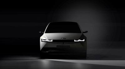 Hyundai опубликовала первые снимки интригующего электромобиля Ioniq 5