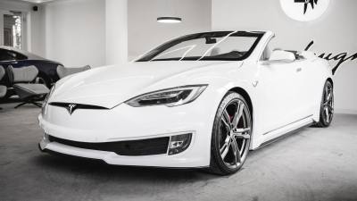 Tesla Model S лишилась крыши и пары дверей в исполнении итальянских тюнеров
