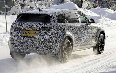 7-местный Range Rover Evoque тестируют у Полярного круга