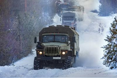 Уралы и снегоходы: на перевале Дятлова снимают кино