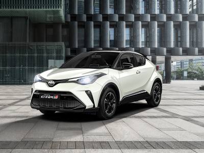 В России начались продажи «оспортивленных» Toyota C-HR и Corolla GR Sport