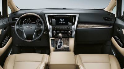 Какой будет новая Toyota Alphard: слухи из Японии