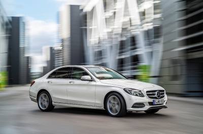 Mercedes-Benz отзывает по всему миру более 264 000 машин