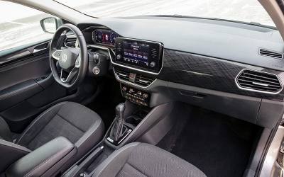 Новый бюджетник или 10-летний Мерс: сравнили по-быстрому