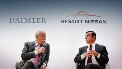 Renault продаст свою долю в Daimler AG