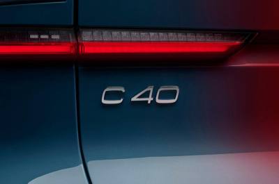 Volvo выпустила новый электромобиль — кроссовер-хэтчбек