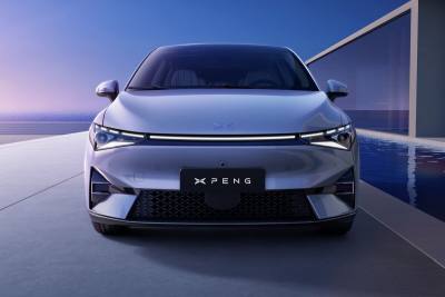 Китайский стартап Xpeng представил электромобиль для конкуренции с Tesla Model 3