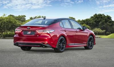 Обновленная Toyota Camry: продажи начались